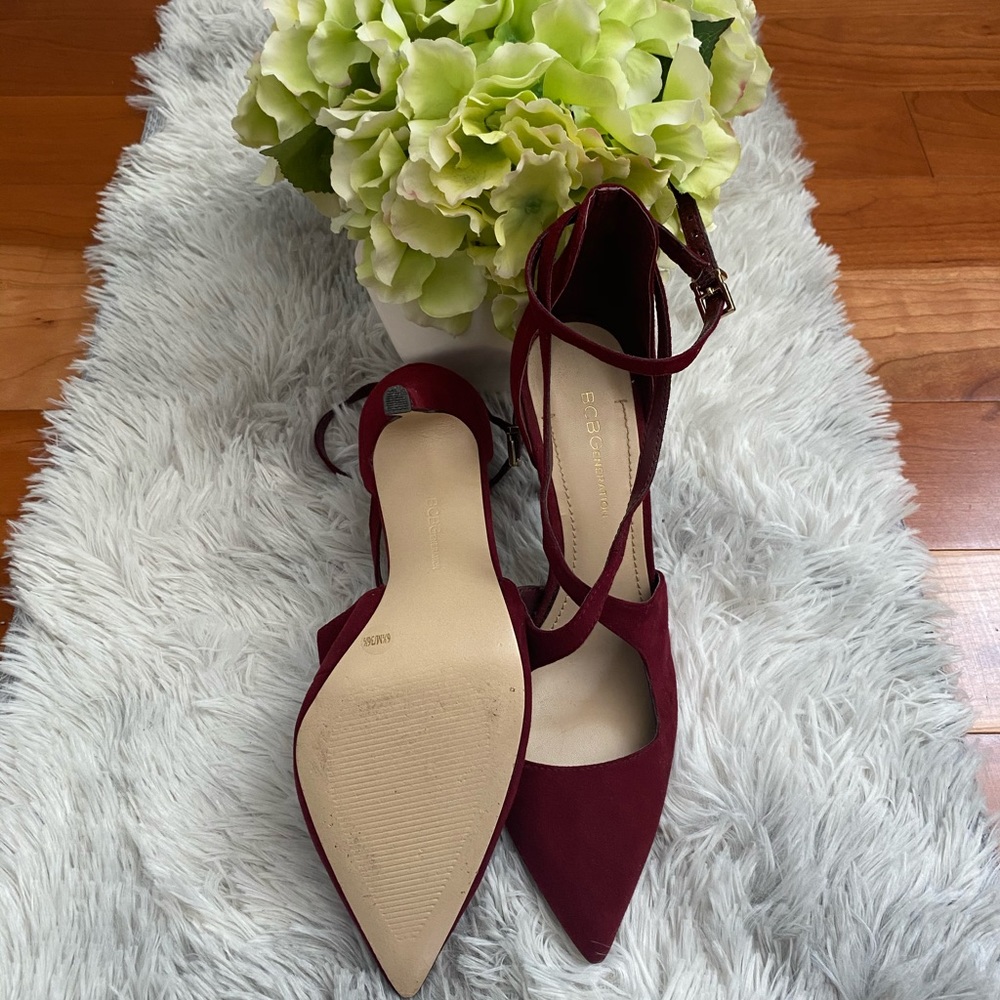 Maroon BCBGeneratuon crisscross strap heels